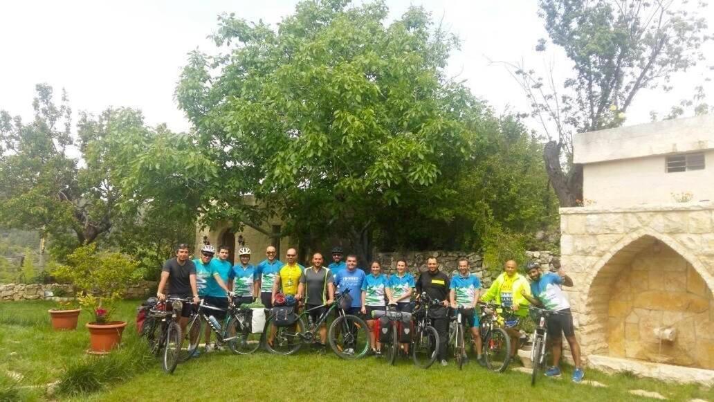 El Achkar Guesthouse Beit ed Dine Bagian luar foto
